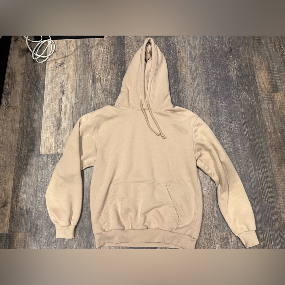 Plain H&M cream hoodie